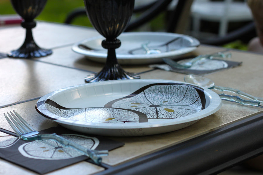 Lemonwood Fine Paper Dinner Plates